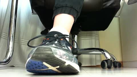 Snapshot of pablomenesssl chatting on January 28, 12:11 pm Pablo Meness online show from January 28, 12:11 pm