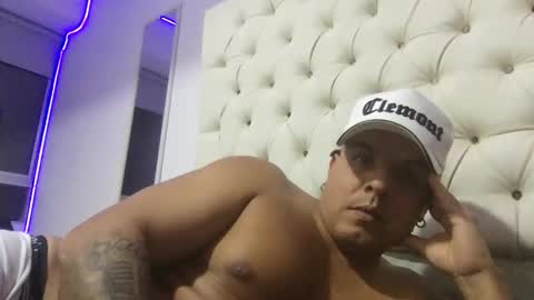 paisaexotico online show from October 25, 6:15 am