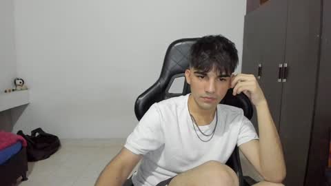 pakun_ online show from December 20, 1:36 am