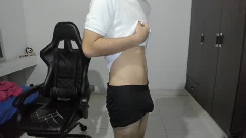 pakun_ online show from December 20, 11:58 pm