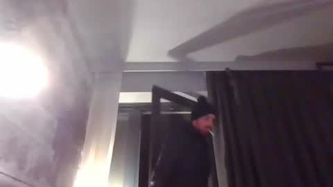 papi_chul0420 online show from March 5, 12:38 am