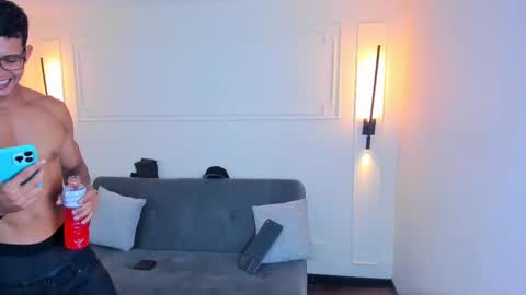 Ryan And Casper online show from September 17, 11:17 pm