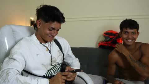 Ryan And Casper online show from February 7, 12:20 am