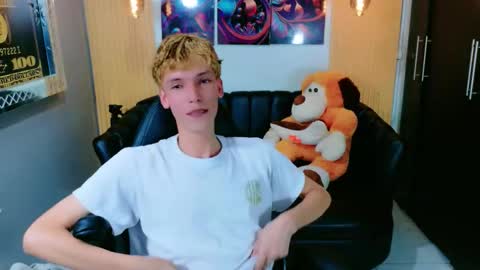 park_jimin1 online show from September 9, 3:22 pm