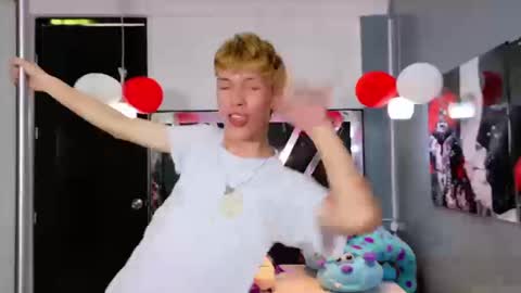 park_jimin1 online show from September 22, 6:29 pm