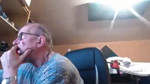 pascal88881 online show from October 28, 11:01 am