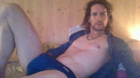 paueriwan online show from February 10, 10:09 am