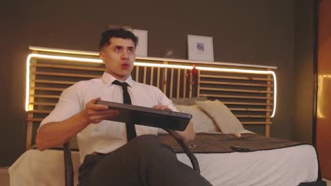 Paul online show from February 17, 2:04 pm