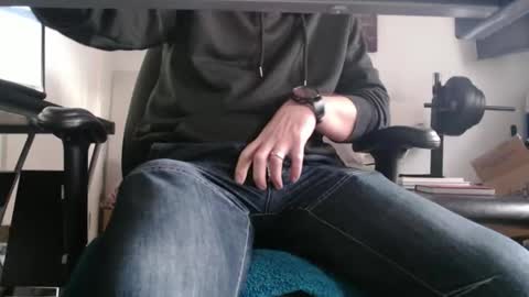 paulie120464 online show from November 27, 1:59 pm