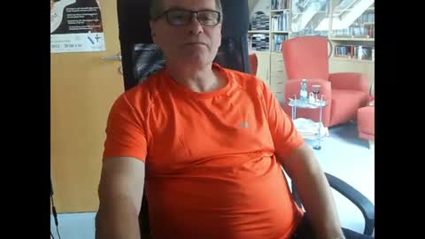 Pavlov aka Peter online show from June 15, 7:33 am