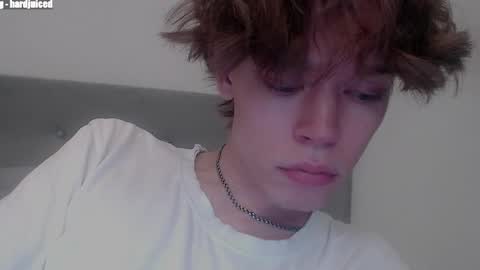 pawclaw online show from March 28, 12:33 am