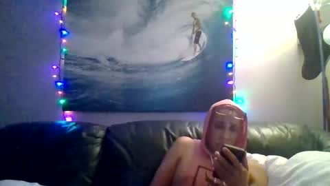 pawgkiller online show from December 21, 7:13 am