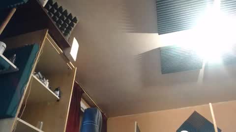 pc8474408 online show from March 9, 7:08 pm