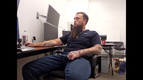 AKA perverted Step Daddy online show from December 29, 2:38 am