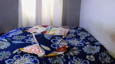 peter online show from October 4, 6:35 pm