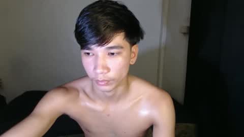 peterfan07 online show from December 1, 9:23 am