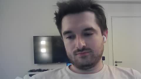 PhilipBorison online show from February 1, 2:27 pm