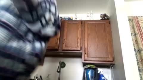 Phil online show from February 9, 7:19 pm