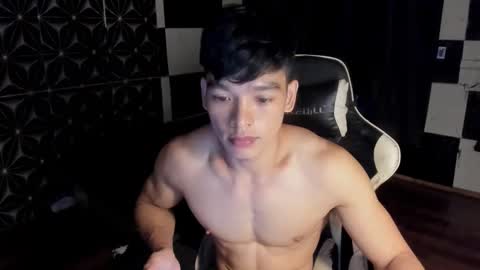 AJ online show from December 3, 9:26 am