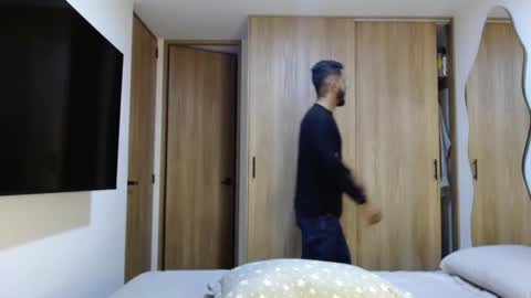 philipdj1 online show from March 28, 1:06 am