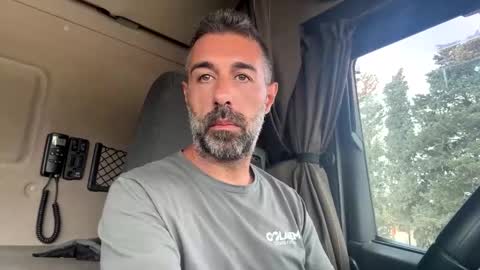 Snapshot of pierotu chatting on September 10, 9:30 am pierotu online show from September 10, 9:30 am