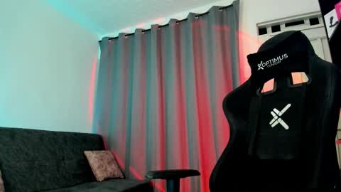 Snapshot of pierrevidal chatting on September 29, 11:44 pm Pierre online show from September 29, 11:44 pm