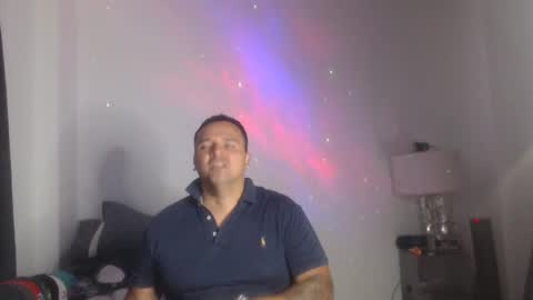 Snapshot of pikoro_gomez chatting on December 18, 3:26 am pikoro_gomez online show from December 18, 3:26 am