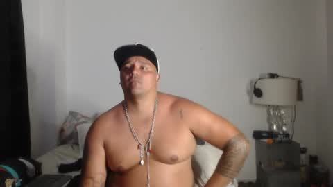 Snapshot of pikoro_gomez chatting on January 15, 1:45 am pikoro_gomez online show from January 15, 1:45 am