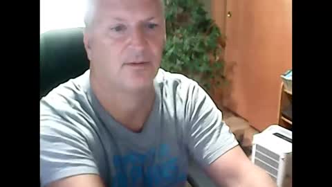 playfulguy4fun online show from October 20, 4:11 pm