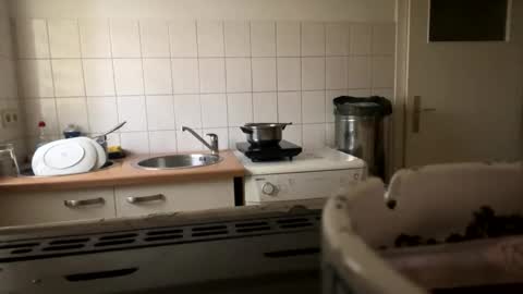 Hello ask me  . Im glad  to see you here in my room. Welcome PVT is open online show from October 21, 2:53 pm