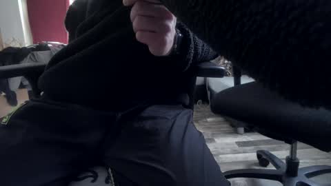Snapshot of plboy23 chatting on October 19, 11:02 am Hello ask me . Im glad to see you here in my room. Welcome PVT is open online show from October 19, 11:02 am