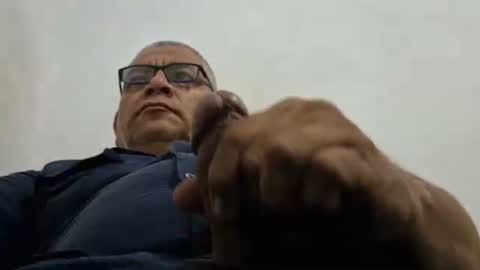 poli online show from April 2, 11:29 am