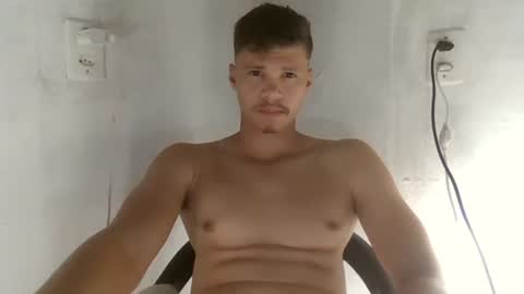 Polly online show from February 1, 2:21 am