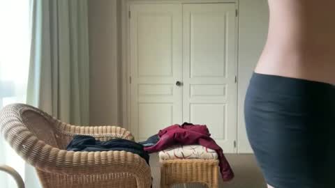 porntoyndr2 online show from January 3, 3:55 pm