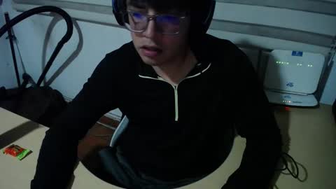 powerfulzeus2 online show from October 10, 2:49 am