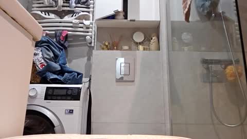 Snapshot of powermute22 chatting on October 12, 6:51 am Big Dick online show from October 12, 6:51 am