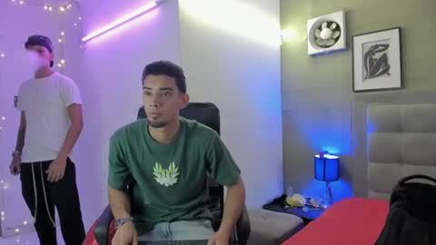 prince_arthur77 online show from February 28, 12:31 pm