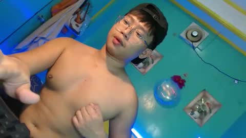 val online show from April 19, 7:38 pm