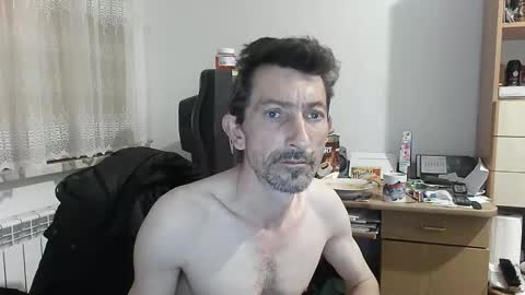 Snapshot of prosexualny chatting on December 7, 4:31 am Mariusz online show from December 7, 4:31 am