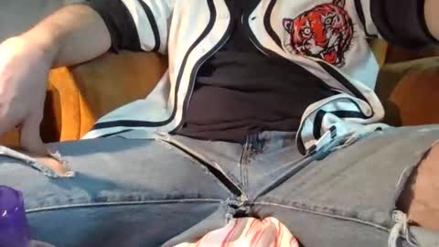 pspee313 online show from March 29, 4:34 am