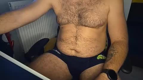 Snapshot of ptoku1985 chatting on September 24, 8:35 am ptoku1985 online show from September 24, 8:35 am