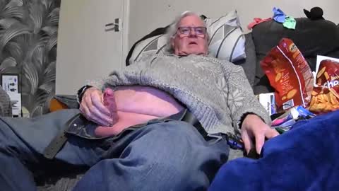 Genital sucker online show from January 26, 8:23 pm