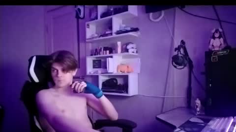 quiet_sh online show from February 11, 12:26 am