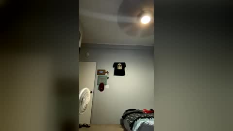raddrobb13 online show from July 14, 1:07 am