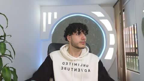 R A F A E L online show from October 1, 8:46 pm