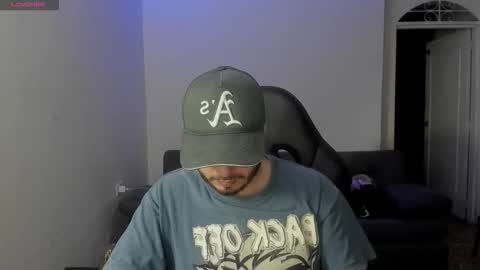 ragnar_lothbrok77 online show from March 2, 3:17 am