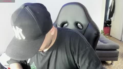 ragnar_lothbrok77 online show from September 22, 10:20 pm