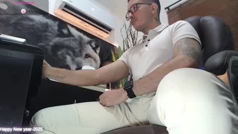 Snapshot of randylukehot chatting on February 26, 7:25 pm randylukehot online show from February 26, 7:25 pm