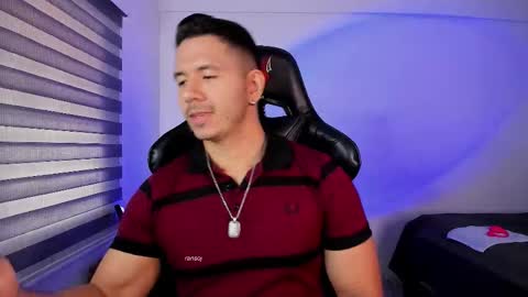 Jonas online show from November 4, 3:02 pm