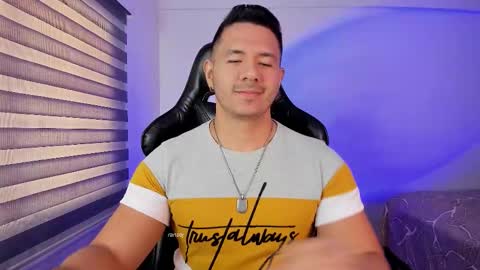 Jonas online show from November 22, 2:27 pm